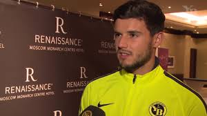 Loris benito (bordeaux) is shown the yellow card for a bad foul. Nach Dem Abschlusstraining Interview Mit Loris Benito Youtube