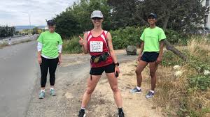 ↑marathon runner, ↑road runner, ↑long distance runner • derivationally related forms. Running For Local Hospitals Victoria Marathoner Raises 20 000 In 10 Days Canadian Running Magazine