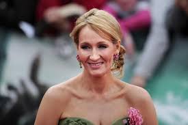 J.K. Rowling accused of transphobia after #IStandWithMaya tweet - Los  Angeles Times