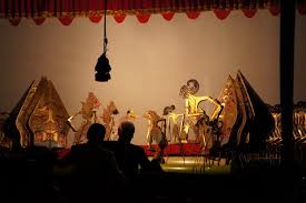 Wayang kulit yang tertua di kemboja dan thailand telah dipersembahkan oleh sekumpulan yang pandai bertindak pantas, berdiri. Dari Indonesia Wayang Untuk Dunia Halaman 1 Kompasiana Com