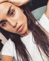 Зелёные волны (zivert рингтон) zivert. Zivert Yuliya Zivert Siyaj Slushat Onlajn Skachat Mp3 Tekst Pesni