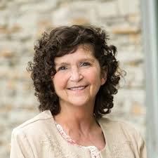 Carolyn Brooks, Orono, MN Real Estate Associate