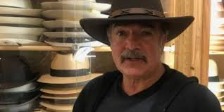 Who is David Ostrosky dating? David Ostrosky girlfriend, wife