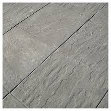 Bring elegance to your patio with natural stone or natural looking stone pavers. Mutual Materials Patio Slab 24 X 24 Charcoal 24246 Rona