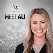 👋 Meet Ali, Member Success Leader & Queen of Social Media at DARREN HARDY  LLC. 👑 She ensures all our community members are "feeling the love"