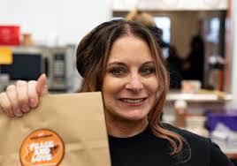 Cathie Nelson's Instagram, Twitter & Facebook