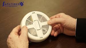 If the electrical power goes out in how to replace the battery in a hard wired smoke detector. Replacing The Battery In A Brk 670mbx Ionisation Smoke Alarm Youtube