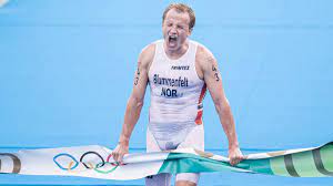 Kristian blummenfelt triumphant in tokyo after more than a decade of meticulous planning with his team, it was norway's… 25 jul 2021 the talk from tokyo: Ww1urppohjhq M