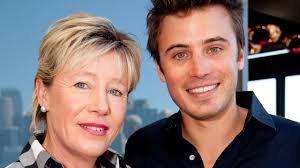 Christa Tobin's Instagram, Twitter & Facebook