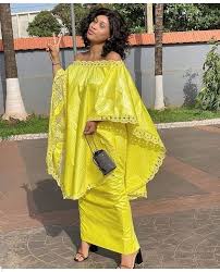 Robe africaine en bazin robe africaine dentelle couture africaine femme robe africaine boubou mode africaine pagne robe africaine tendance mode hello ladies check the latest 2019 befitting and exotic ankara styles to rock your weekend.they are classy,very vibrant and stylishly beautiful. 900 Idees De Chic En Bazin Tenue Africaine Mode Africaine Robe Africaine