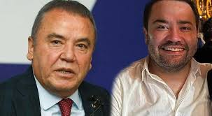Muhittin Böcek'in oğlu Gökhan Böcek havalimanında gözaltına alındı  https://www.milliyet.com.tr/gundem/son-dakika-muhittin-bocekin-oglu-gokhan-bocek-havalimaninda-gozaltina-alindi-7429756