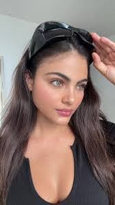 Amber Millan's Instagram, Twitter & Facebook