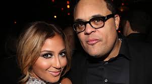 Israel Houghton Defends New Girlfriend's Honour