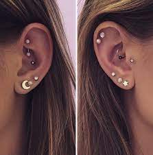 حلق واحد لا يكفى بالصور الإكسسوارات المتعددة فى الأذن موضة 2017 لمزيد من الصور عبر constellation piercings cute ear piercings earings piercings