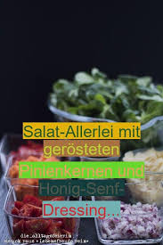 Salat Feldsalat Rapunzelsalat Gruner Salat Honig Senf Dressing Salatrezept Rezept Familienkuche Pinienkerne Parmesan Mohren Paprika Tomaten Honig