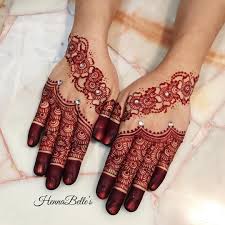 1 349 Likes 8 Comments White Henna Red Henna Hennabelle On Instagram New Design By Hennabelle For Sitisakhirahamzah Than Desain Henna Henna Desain