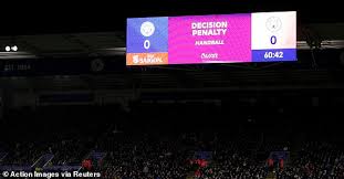 Schmeichel, pereira, amartey, soyuncu, bertrand, ndidi, tielemans, perez, maddison, barnes. Leicester Vs Manchester City Premier League 2019 20 Live Score And Updates Daily Mail Online