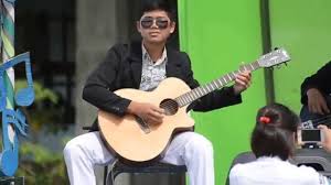 Capo di fret 4 (intro) c f g c c f separuh langkahku. Cinta Ini Membunuhku D Masiv Livechatkustik Detikforum 05 By Detikforum