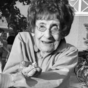 Search Dorothy Goldstein Obituaries and Funeral Services