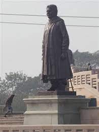 A large number of statues depicting bsp supremo mayawati, her mentor kanshi ram, and the party's elephant symbol, have come under the scanner of the supreme court. Mayawati Statues To Be Draped Election Commission