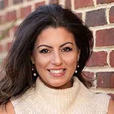 Diana Dumont's Instagram, Twitter & Facebook