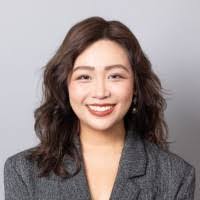 Tina Kellogg's Instagram, Twitter & Facebook