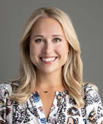 Elizabeth Dempsey's Instagram, Twitter & Facebook