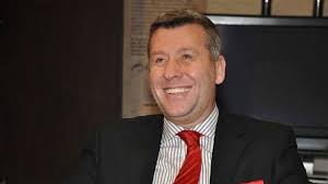 Ünlü şarkıcı metin şentürk'ten 4 yıl önce boşanan fulya kalkavan, açtığı mal paylaşımı davasını kazandı. Metin Senturk Davayi Kaybetti