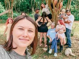 Max Bean's Instagram, Twitter & Facebook