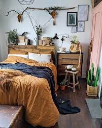 Bohemian Style Homes Vintage Decor Light And Airy Design Home Accessories Book Shelves Art Photos Warmth And Eclectic Home Rustic Bedroom Bedroom Design