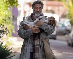 He is married to bihter bayraktar. Comenta Suleiman El Gran Sultan Selim Bayraktar Aca Sumbul Es Amante De Los Animales Y Nos Dice Que Debemos Regresar A Tener Una Vida Sencilla Asi Como Lo Es La Naturaleza