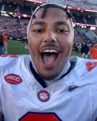 Set the tone!! 🗣️