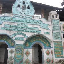 Mas dibangun di atas lahan seluas 11,2 hektare dengan kapasitas 36 ribu jamaah. Masjid Bawah Tanah Mojokerto Gambar Islami