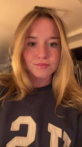 Lilli Hammond's Instagram, Twitter & Facebook