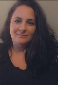 Amanda Yowell's Instagram, Twitter & Facebook