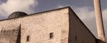 Ayrıca saltuklular mimari, sanat ve kültür alanında da önemli gelişmeler sağladılar. Danismentliler Ve Eserleri Not Bu