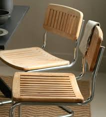 While Paint Is A Mainstay In Transformation Diy Projects There Is Definitely A Trend Toward Stripping Wood Furniture Trendy Dining Room Furniture Makeover Diy