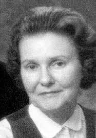 Beverly Gunn's Instagram, Twitter & Facebook