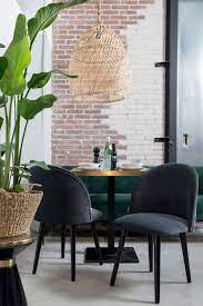 pin op loods 5 eetkamer