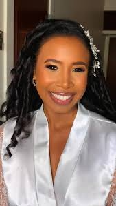 Fun fact: , Most of my brides request soft looks and always ask that they  look ‘like themselves’, My response: That’s right up my alley😉, Bridal  glam by yours truly 💄, Location: @zoetrymarigotbay , ...