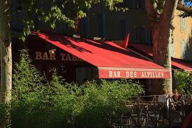 Bar Tabac Des Alpilles Saint Remy De Provence Restaurant Avis Numero De Telephone Photos Tripadvisor