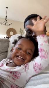 Love this little girl so much! Im sure all you fellas with little girls can  relate ❤️ #CantLetMomsDown