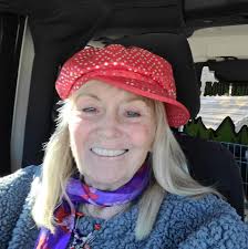 Merry 5th December, I hope today brings you love and happiness  🎅🎄🦌❄️☃️⭐️🎁