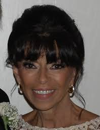 Joanne Hackman's Instagram, Twitter & Facebook