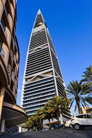 برج الفيصلية من الابراج الجميلة بطول 267م افتتح في مايو 2000 استلهم fosterpartners ت architecture design concept architecture design concept design