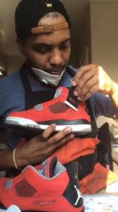 How to Replace Jordan Four Bumblebees