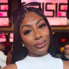 Maya Weaver (@maya.weaver) • Instagram photos and videos