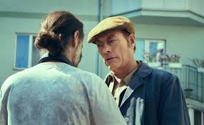 The last mercenary is action comedy done right with van damme getting to show off both his action and comedic chops. Bild Von The Last Mercenary Bild 8 Auf 14 Filmstarts De
