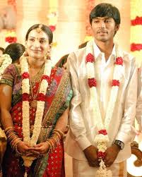 Dhanush And Aishwarya Rajinikanth Love Story The Tale That Simply Started With Rumours Dhanush is an indian actor, producer, lyricist and singer known for his work in tamil cinema.