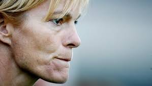 De nederlandse vrouwen speelden gister hun allereerste wedstrijd van het wk vrouwen voetbal 2019 in frankrijk. Oud Bondscoach Vera Pauw Mijn Hart Zal Niet Meer Oranje Kleuren Trouw